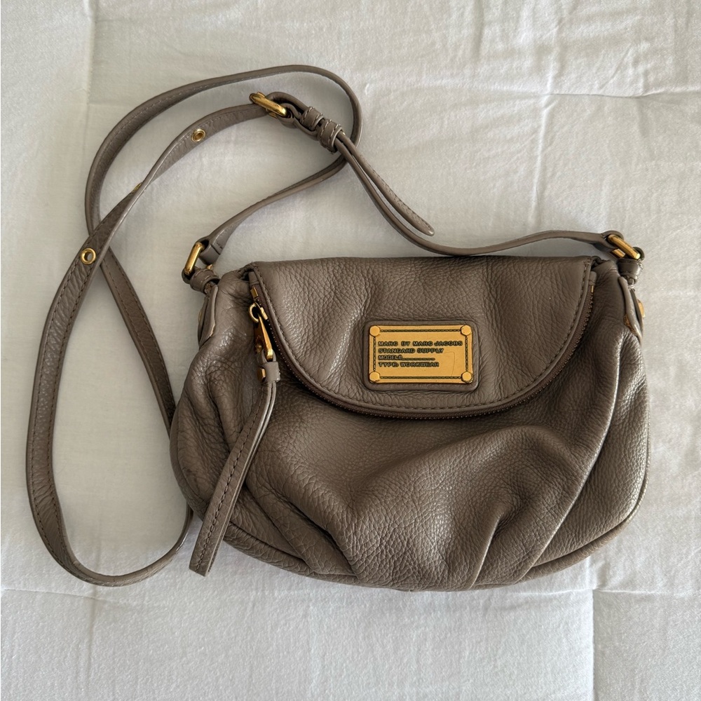 Marc Jacobs Gray Leather Crossbody Bag